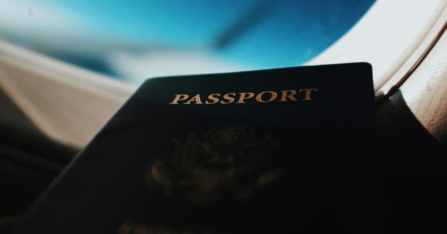 Документи и изисквания за законно пребиваване на чужденци в България