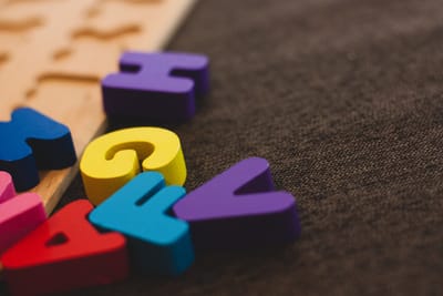 Игра с букви