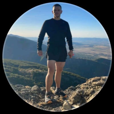 Петър Козарев