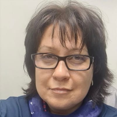 Адриана Николова