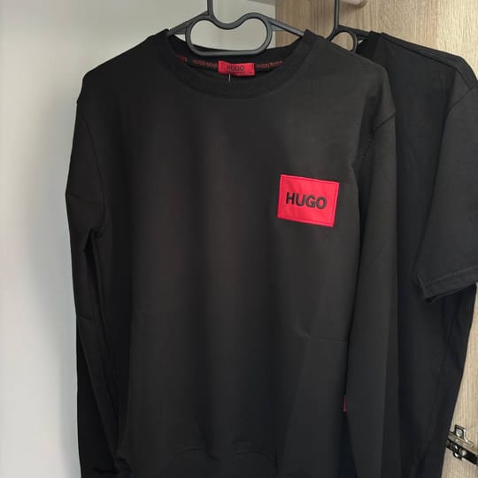 Hugo Boss Черна блуза