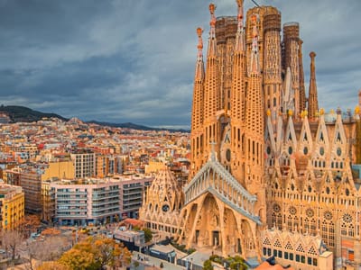 Динамичен бутиков ретрийт в Барселона: Квантов скок в новото ти АЗ!