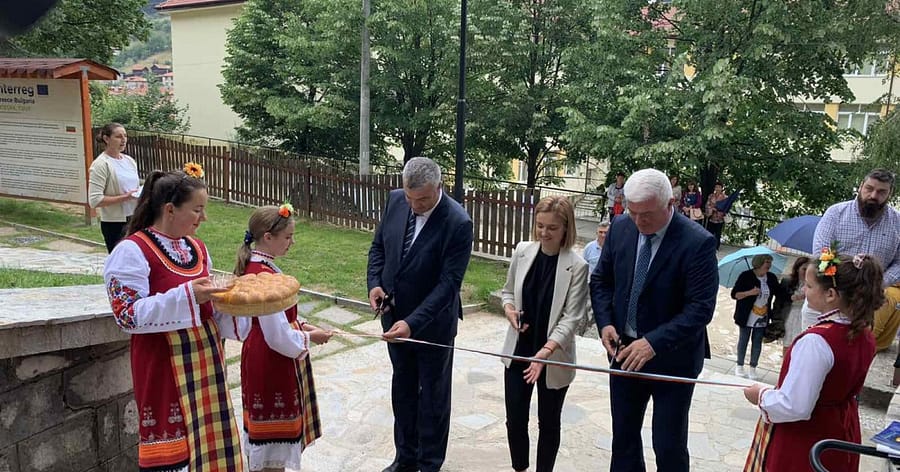 В Чепеларе откриха обновения градски парк