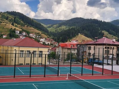 Община Чепеларе предоставя безвъзмездно ползването на обновения съвременен спортен комплекс