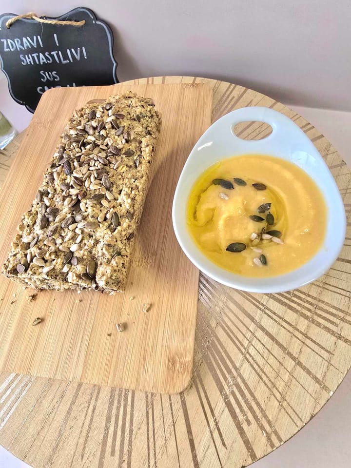 Протеинов хляб без брашно и без мая с тофу