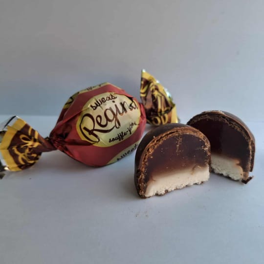 Regina: Кралският Десерт с Двойно Изкушение