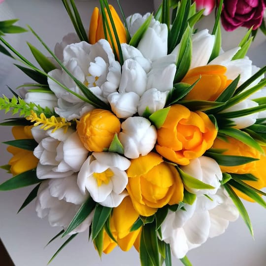 Ароматен букет от сапун "Жълтите лалета"