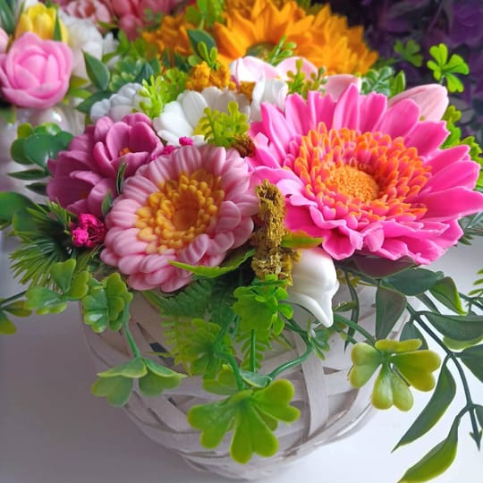 Ароматен букет "Гербер"от глицеринов сапун 