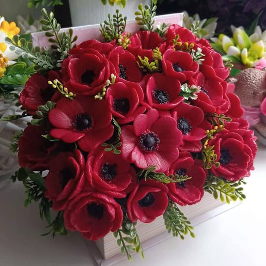 Ароматен букет "Макове в книга"