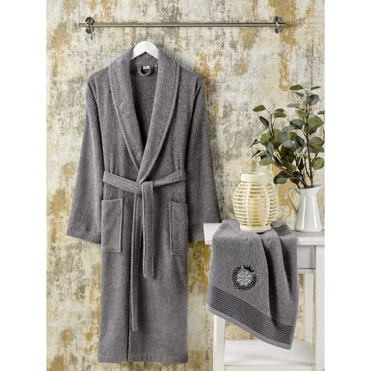 Луксозен подаръчен комплект халат с хавлия