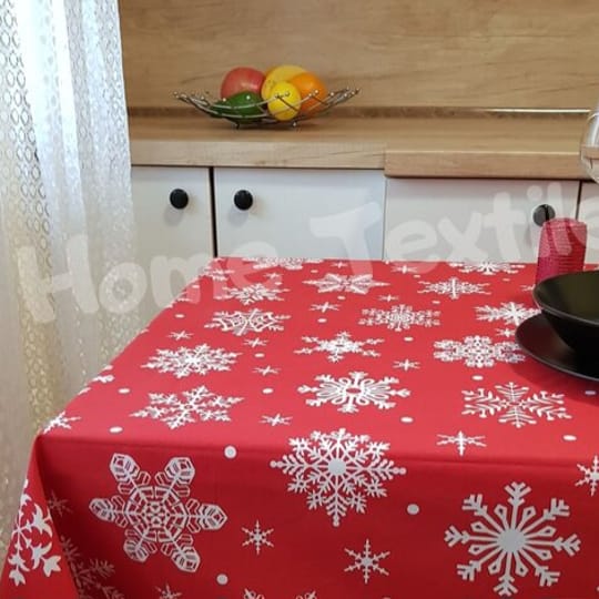 ПАМУЧНА КОЛЕДНА ПОКРИВКА - ЧЕРВЕНА 120/220