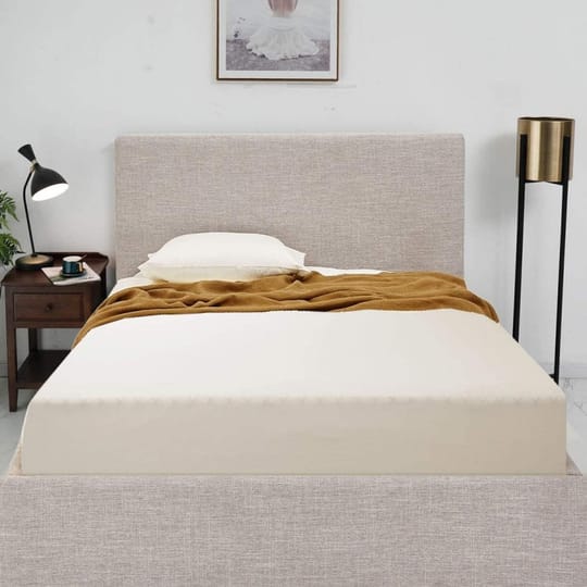 Чаршаф с ластик от памучно трико - бежово 120/200