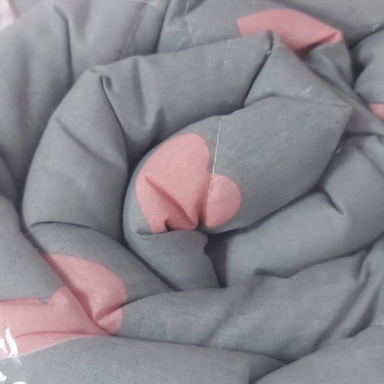 Олекотена завивка от 100 %Памук в сиво - Сърца