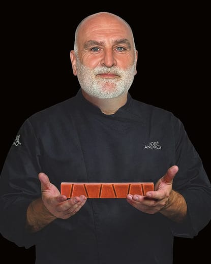 José Andrés – световноизвестен шеф и хуманитарен лидер – в колекцията Sinergia