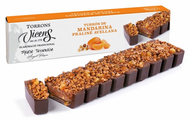 Опаковка турон Mandarina с лешникова пралина и тъмен шоколад, 300 г