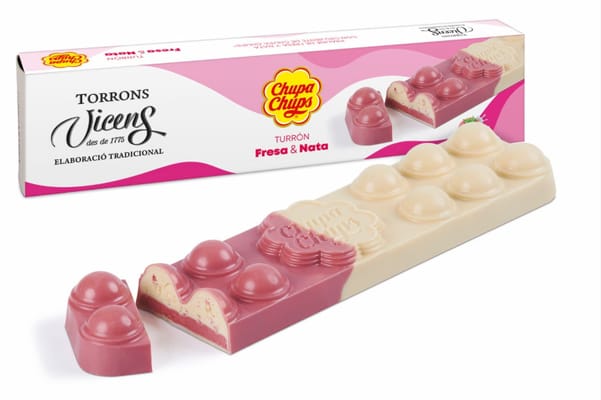 Опаковка турон Chupa Chups с ягода и сметана, 150 г