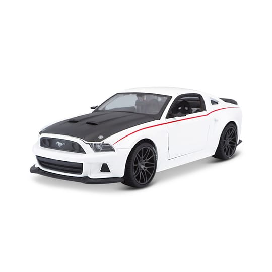 MAISTO SP EDITION Кола NEW FORD MUSTANG STREET RACER бяла