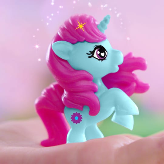 LITTLE UNICORN Еднорог в яйце
