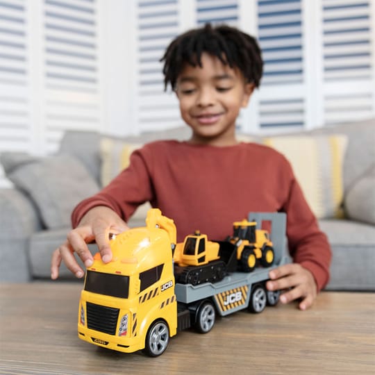 HTI TEAMSTERZ JCB Камион с багер и фадрома със звук и светлина