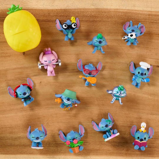 STITCH Мини фигура изненада в капсула ананас 46334