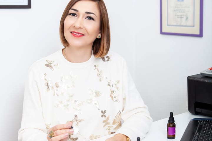 Мая Цветкова