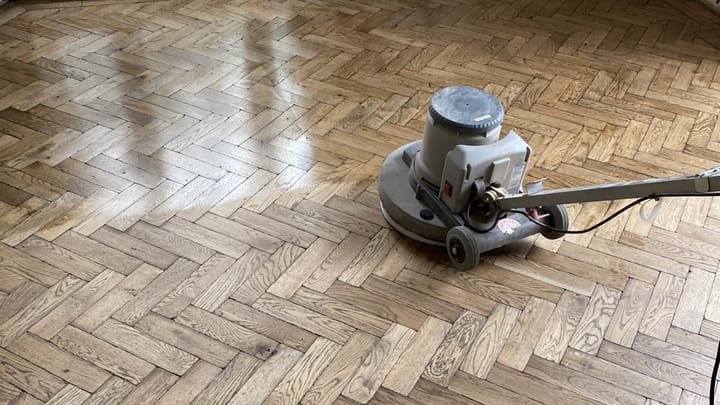 Finishing floor