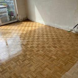 Sanding Mosaic Fingers Floor
