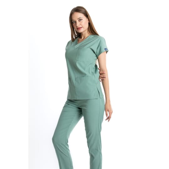 бадемовозелен