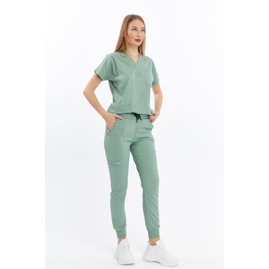 Бадемовозелен