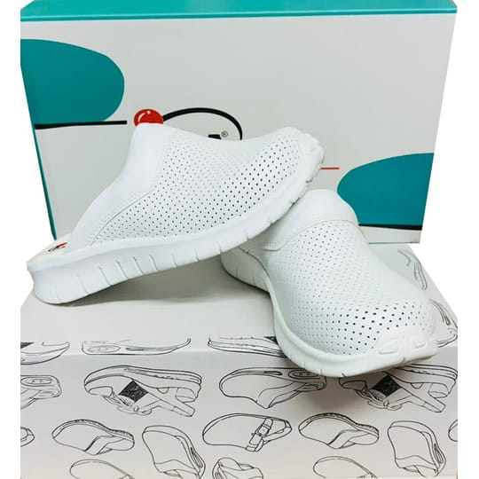 Медицински обувки сабо - бели