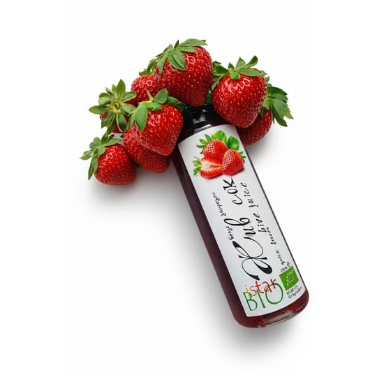 Жив сок Ягода – Вкусът на лятото, събран в бутилка