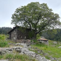 панорамни снимки на Могилица