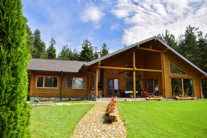 дървена къща