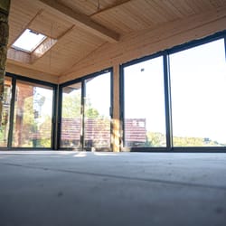 Дървена къша