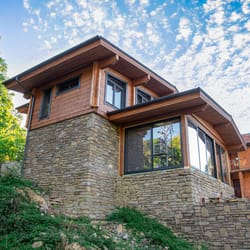 Дървена къша