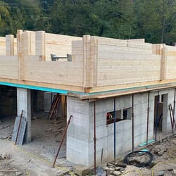 Дървена къша