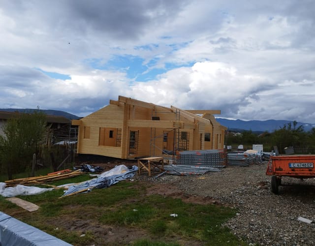 къща Добринище