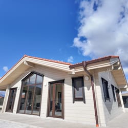 Дървена къща в Добринище