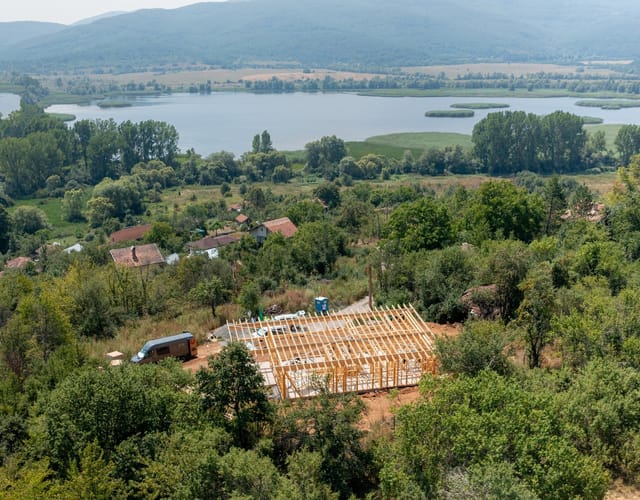 дървена къща