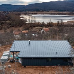 Дървена къща в Байкалско