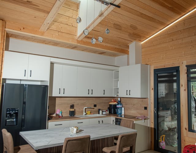 дървена къща