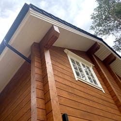 Дървена къша