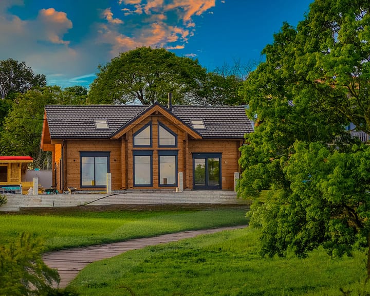 дървена къща Добринище