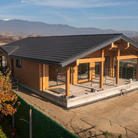 дървена къща