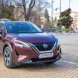 Red Nissan Qashqai