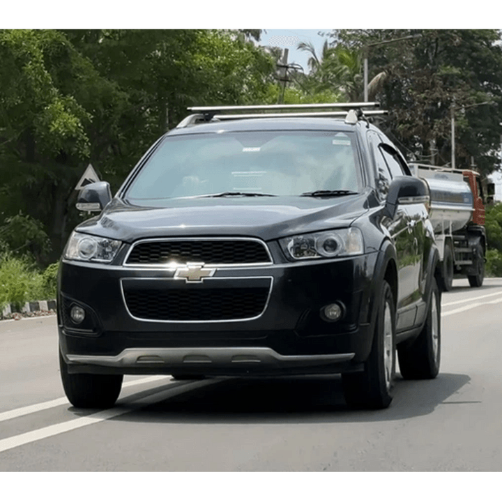 Black Chevrolet Captiva