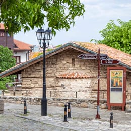 12. Църква „Св. Спас“
