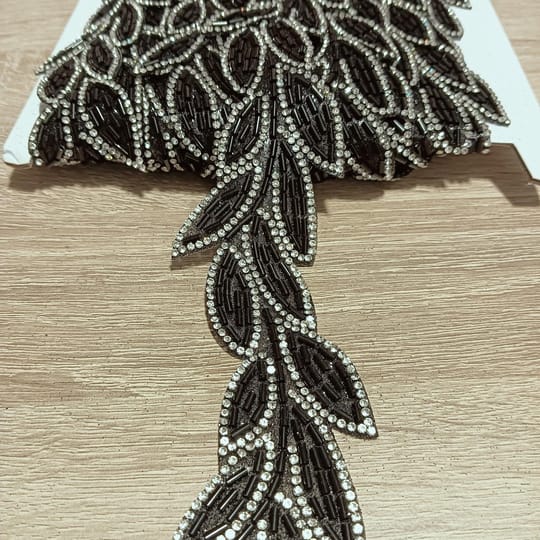 Ширит с кристали /00