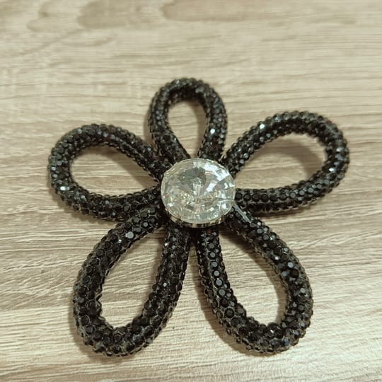 Брошка с кристали /02