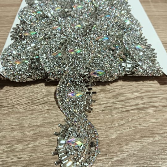 Ширит с кристали /04